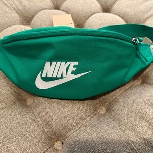 Green Nike Heritage Waistpack
